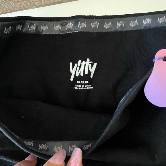 NWT Yitty Fabletics Nearly Naked Shaping High Waist Short in iconic black - Picture 2 of 3